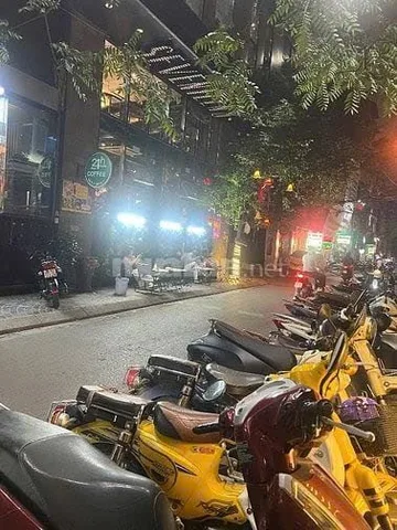 Nhà ngõ 178 phố Thái Hà Đống Đa -Dt 60mx3T-giá 40 tr-1tháng