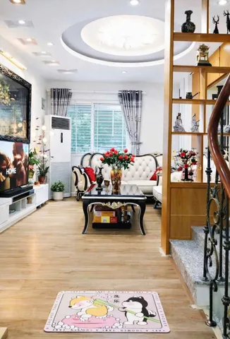 NGÕ HÒA BÌNH – DIỆN TÍCH 41M – NHÀ 3T – MT 4M – SÂN RỘNG – GIÁ CHỈ – 8.5 TỶ