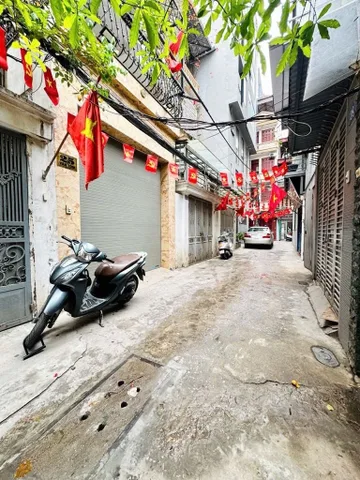 Bán Nhà Phố Thái Hà, 62m, 7 Tầng Thang Máy, 2 Mặt Ngõ OTO. 26 Tỷ