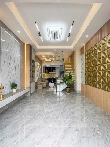 🏠 Nhà đẹp 3 tầng 4x13m 5PN, xe hơi trước nhà