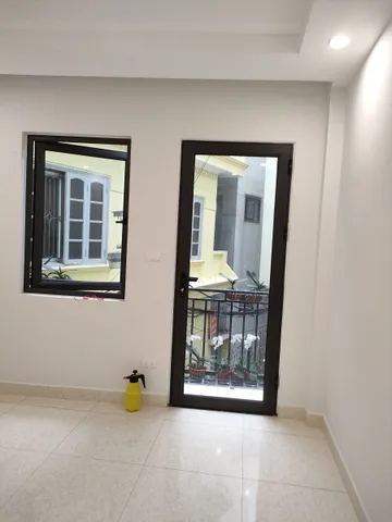 Bán gấp giá rẻ Thịnh Hào 20m, 4 tầng, mặt tiền 4.4m, 6.55 tỷ Đống Đa.