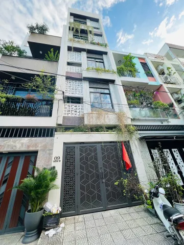 Apartment 7 Tầng 10 Phòng, Đường Nguyễn Thi, Hoà Cường Nam - Giá 12,8 Tỷ