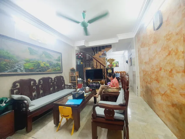 HOÀNG ĐẠO THÀNH -KIM GIANG 57m2 nhà rộng bao la dân xây ở luôn vài bước Ra Ô Tô tránh 8.65 tỷ