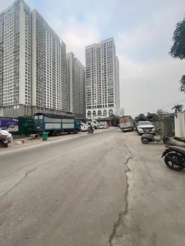 BÁN BIỆT THỰ ĐƯỜNG NGUYỄN XIỂN. 220M2 - 4 TẦNG. MT 10M.