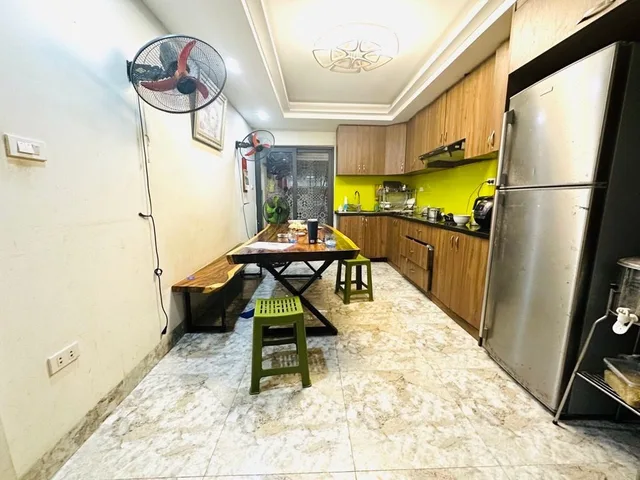 Hoàng Đạo Thành 56.5m Chỉ 8.75 tỷ không có căn Thứ 2  Mặt Ngõ  Dân xây phố VIP