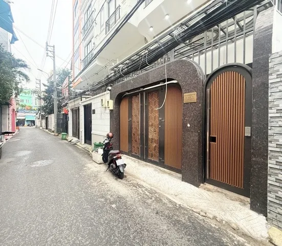 Xe hơi ngủ nhà - gần Vincom Nam Long - 4 tầng - 5 x 16m - 8.65 tỷ