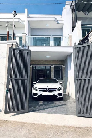 Còn căn cuối Nhà trệt lầu mới đẹp Định Hoà cũ (phường Chánh Hiệp-TP.HCM) 1/Ql13 đối diện gần Chợ Bưng Cầu,sau uỷ ban giá êm
