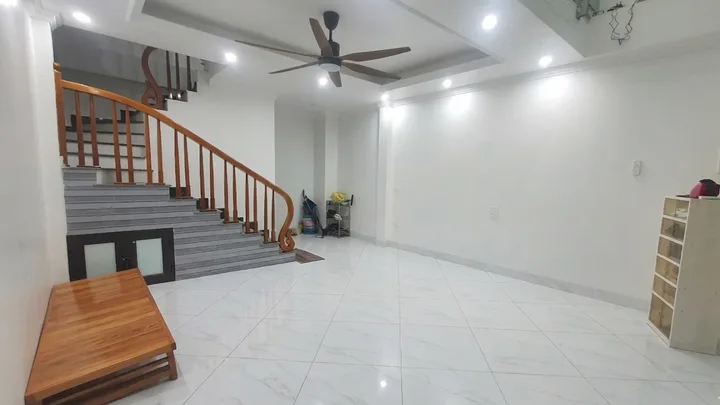 Nhà dân xây | Mặt Tiền 4,5m | Ngõ xe ba gác | Nhỉnh 6 Tỏi