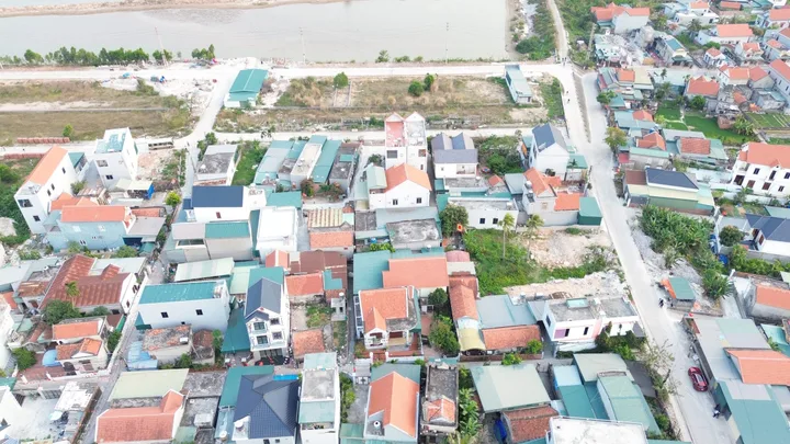 Bán đất 149,4m² có sẵn 110.8m² thổ cư ngang 5,25m giá 3.74 tỷ tại Phường Hà An