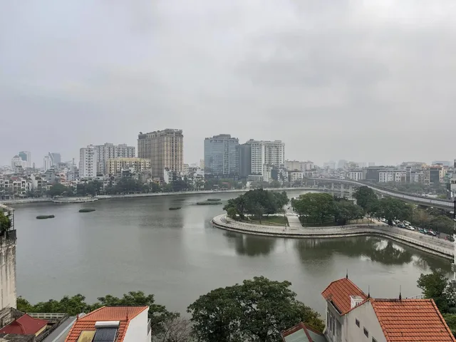 BÁN TÒA NHÀ MẶT PHỐ ĐẶNG TIẾN ĐÔNG. 110M2 - 10 TẦNG. THANG MÁY. LÔ GÓC.