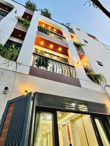 Nhà cô chú ký gửi riêng. Huỳnh Văn Bánh, P13, Q3. Giá 3tỷ350tr, giá thuê 19tr/tháng. 94.5m2 (4.5x21m) hẻm 6m. Kết cấu 1T,2L-3PN,3WC.