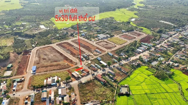 Bán đất 150m² full thổ cư ngang 5m giá 2.5 tỷ tại Xã Quảng Phú