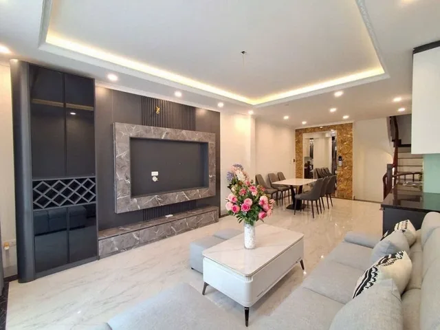 1x.xxx tỷ | Đại Cồ Việt 45m2 x 6 tầng x thang máy | ngõ oto đỗ cửa | cách phố vài bước chân | cạnh CV Võ Thị Sáu