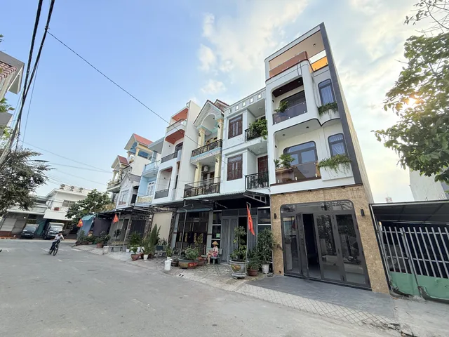 NHÀ PHỐ 3 TẦNG MỚI BÌNH DƯƠNG CÁCH THỦ ĐỨC 4KM