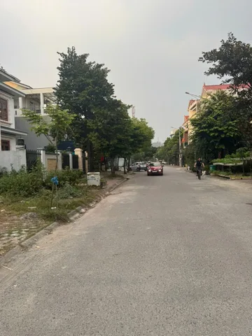 Bán 92 m Gò Gai Núi Đèo tuyến 1 kinh doanh buôn bán sầm uất . L/h:076.231.9990 em Thúy