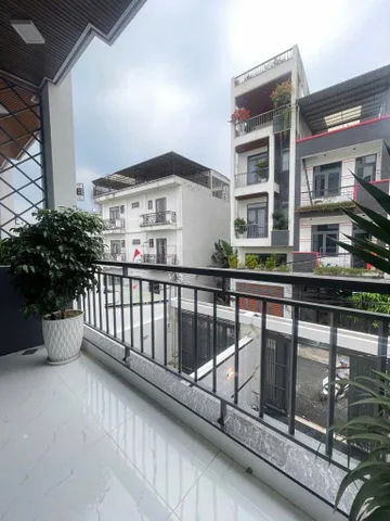 Nhà đẹp vào ở liền 3 tầng 4x16m giáp PMH