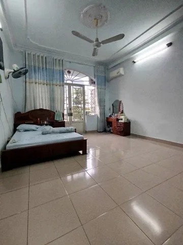 Hẻm ô tô - Bùi Văn Ba - 5 x 25m - sẵn dòng tiền - nhỉnh 10 tỷ