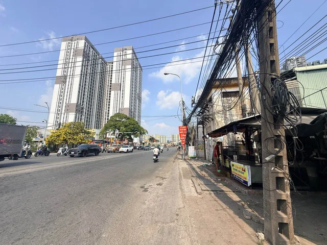 Bán đất Lớn Mặt Tiền QL1K