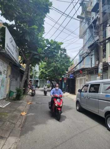 Bán CHDV 5 Tầng Vườn lài Tân Phú