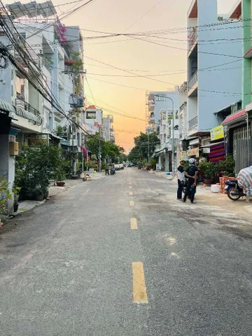 Bán nhà 141m² 7.6×18.5m² giá 26.5 tỷ Phường Phú Thọ Hòa