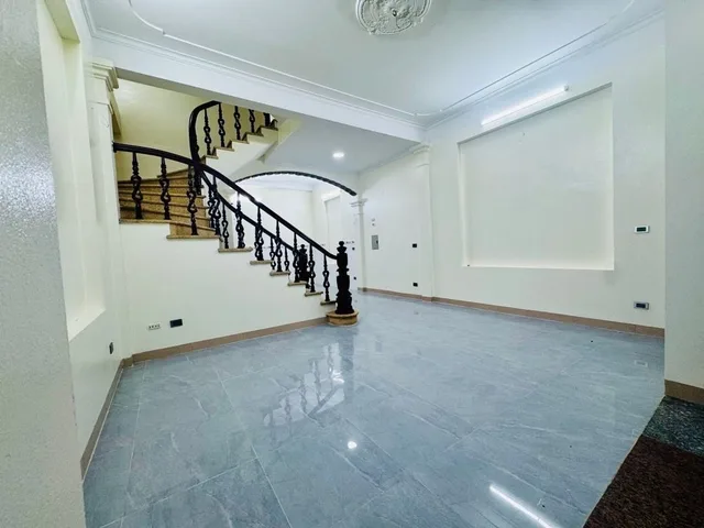 Bán 55M yên sở tặng nhà phân lô x2b vỉa hè ô tô dừng đỗ ngày đêm kinh doanh hoàng mai