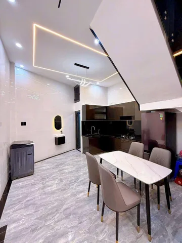 🏠 Nhà đẹp giáp Phú Mỹ Hưng 3 tầng 5PN dọn vào ở ngay