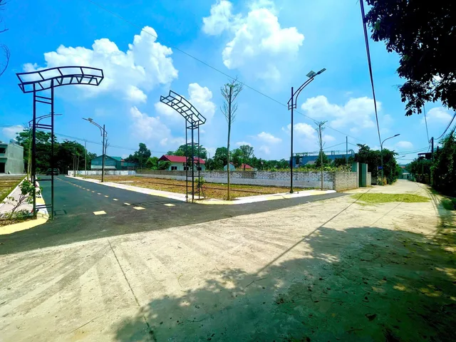 Nhà em cần bán gấp mảnh đất để cho em gái đi du học