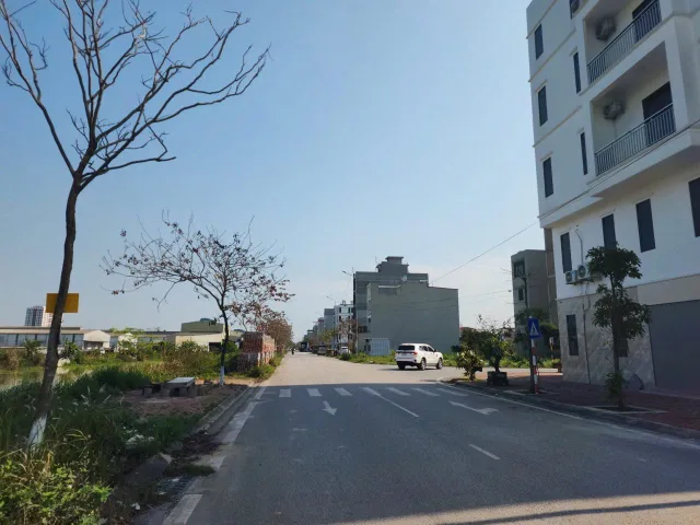 Bán đất khắc niệm 1 đường 40m dãy L9. Diện tích 100m mặt tiền 5m hướng tây bắc. Phường hạp lĩnh tỉnh bắc ninh
