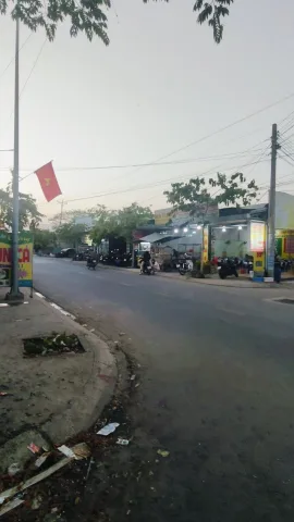 Bán nhà hai mặt tiền đường nhựa 340m² có sẵn 340m² thổ cư ngang 5m giá 7.5 tỷ tại Xã Mỹ Hạnh