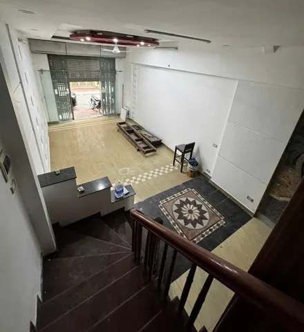Cho thuê nhà VỈA HÈ - OTO - KD Nguyễn Chánh, Cầu Giấy 65M X 5T giá 30 triệu