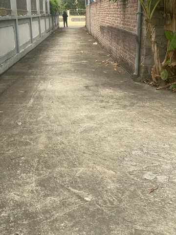 Chủ gửi bán 80 m Lâm Động .l/h:076.231.9990 e Thúy 
Cách đường thôn trải nhựa 50 m
Xung quanh tiện ích k thiếu thứ gì 
Giá 1 tỉ 5xx