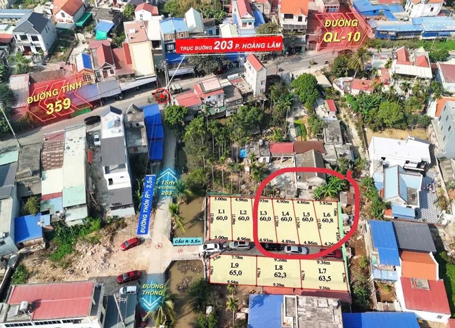 Chủ cần tiền thanh khoản nhanh lô đất cực đẹp.l/h :076.231.9990 em Thúy 
  tại thôn Hầu - Lâm Động ( phường Thiên Hương - Hải Phòng ) 
 👉 Diện tích : 60m vuông . Hướng Đông cực đẹp . 
 
 👉 Ngõ trước đất rộng 3,5m oto 7 chỗ ra vào thoải mái . 

 👉 Xu