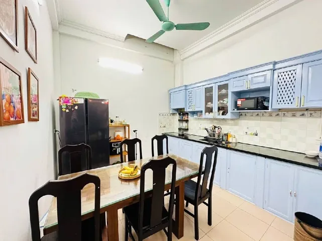 HÀNG HIẾM 50m Ngõ ba gác 1 Ngoặt ra Mặt Phố ba bước chân ra Ô Tô nhà Dân Xây siêu chắc 10.5 tỷ