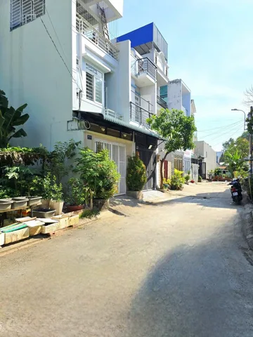 🚗 BÁN NHÀ 4 TẦNG - 50MV(4.5*11), HOÀN CÔNG, 4PN,4WC - KHÔNG QH - NHÀ HẺM XE HƠI, KPL - SÁT MẶT TIỀN LÃ XUÂN OAI - P LONG TRƯỜNG, THỦ ĐỨC.( N )