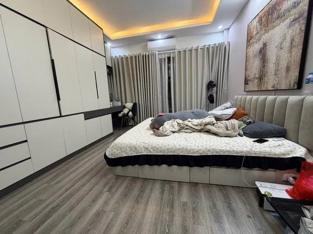 BÁN NHÀ PHỐ TRƯỜNG LÂM - LONG BIÊN - 3 BƯỚC RA PHỐ - VỈA HÈ ĐÁ BÓNG - TIỆN ÍCH BẠT NGÀN