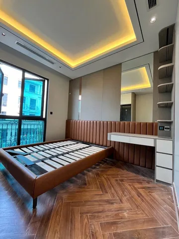 BÁN NHÀ ĐẸP HOA LÂM, VIỆT HƯNG. 5 TẦNG XÂY MỚI - CÁCH Ô TÔ TRÁNH 20M