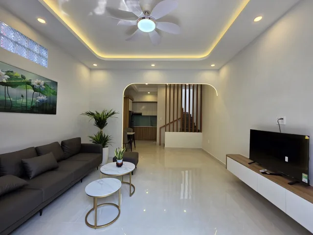 BÁN NHÀ ĐƯỜNG SỐ 10, LINH CHIỂU - 50m2 - GIÁ 5.1 TỶ