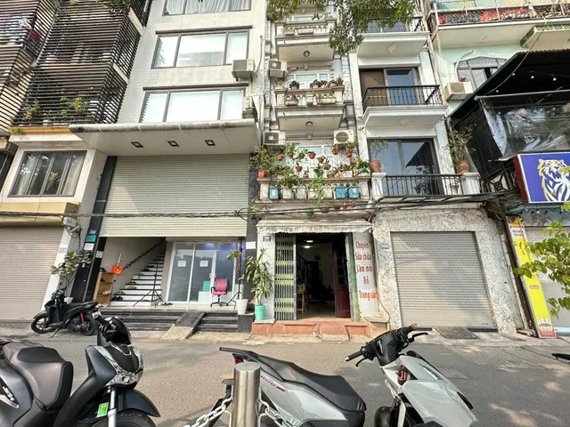 BÁN NHÀ MAI ANH TUẤN 23M² X 5 TẦNG, VIEW HỒ HOÀNG CẦU, KINH DOANH NGÀY ĐÊM, OTO TRÁNH 15.3 TỶ