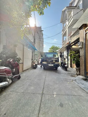 Bán nhà 4 Tầng , Hẻm ôtô, DT: 36m² full thổ cư ngang 4m giá 6.1 tỷ tại Phường Tây Thạnh