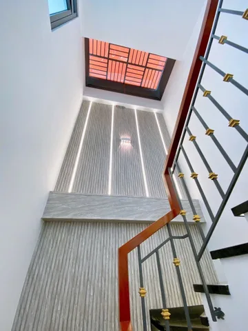 Bán nhà 52,8m2 Nguyễn Phi Khanh, Tân Định, Q1, ngay cầu Bông, xây 5 tầng, sổ riêng