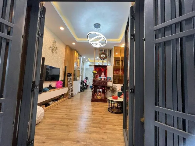 Nhà 4 tầng đẹp lung linh, thiết kế hài hòa, nội thất cao cấp. Mễ Cốc P.15 Q.8, SHR, Nhỉnh 5 tỷ (TL)