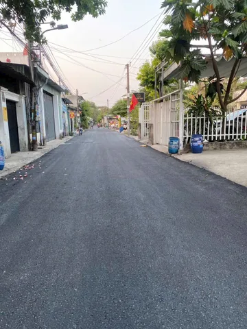 Bán nhà 100m² có sẵn 70m² thổ cư ngang 5m giá 6.2 tỷ tại Đường Tân Long Phường Dĩ An