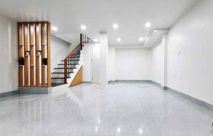 CHÍNH CHỦ BÁN NHÀ PHỐ GIÁP BÁT – MẶT TIỀN RỘNG – KINH DOANH ĐỈNH