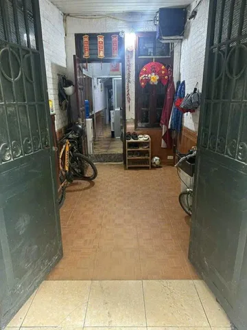 Cần bán nhà câp[s 4 phố Yên Viên - quận Bắc Từ Liêm, Hà Nội