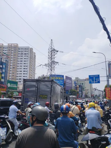 Ngộp Trịnh Đình Trọng - 48m - HXH Quận 11, Giáp Quận 10
