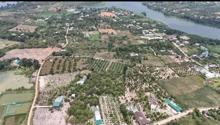 Bán đất 362.9m² có sẵn 40m² thổ cư ngang 10.0m giá 260 triệu tại Xã Ea Knốp