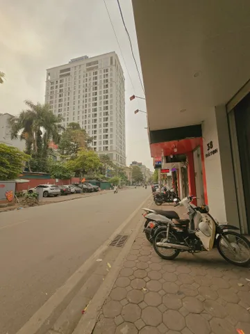 BÁN TÒA NHÀ MẶT ĐƯỜNG THÁI THỊNH. 125M2 - 7 TẦNG. THANG MÁY.