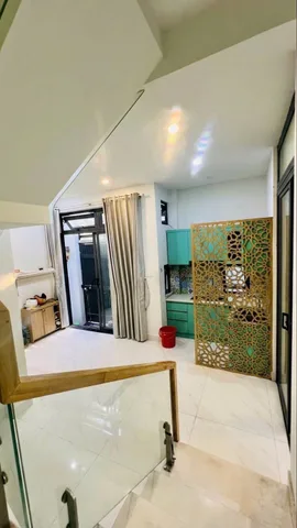 Bán nhà Vip 4 tầng 5pn . 3 bếp. đường 
Xô Viết Nghệ Tỉnh . Đoạn 2 chiều