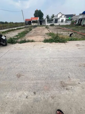 Bán nhà 300m² có sẵn 150m² thổ cư ngang 5m giá 1.1 tỷ tại Xã Mỹ Hạnh