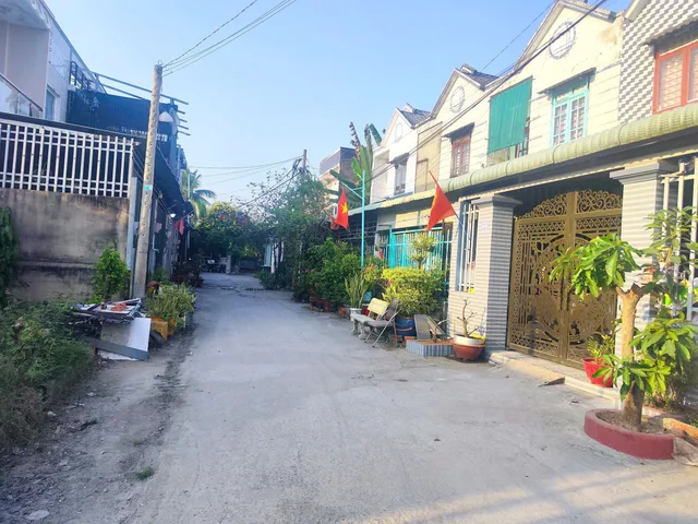 CẦN BÁN 131M2 ĐẤT THỔ CƯ HẺM XE HƠI TỚI ĐẤT